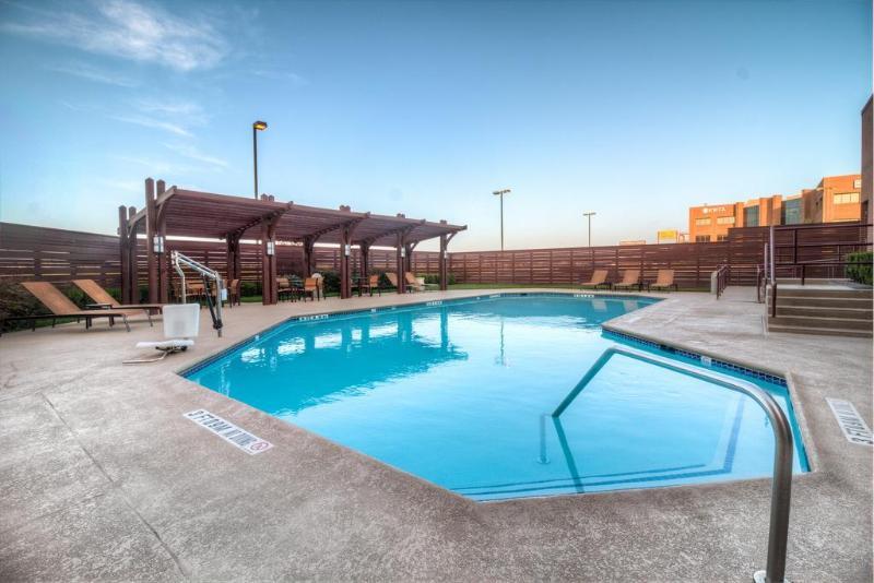 Courtyard By Marriott קילין מראה חיצוני תמונה