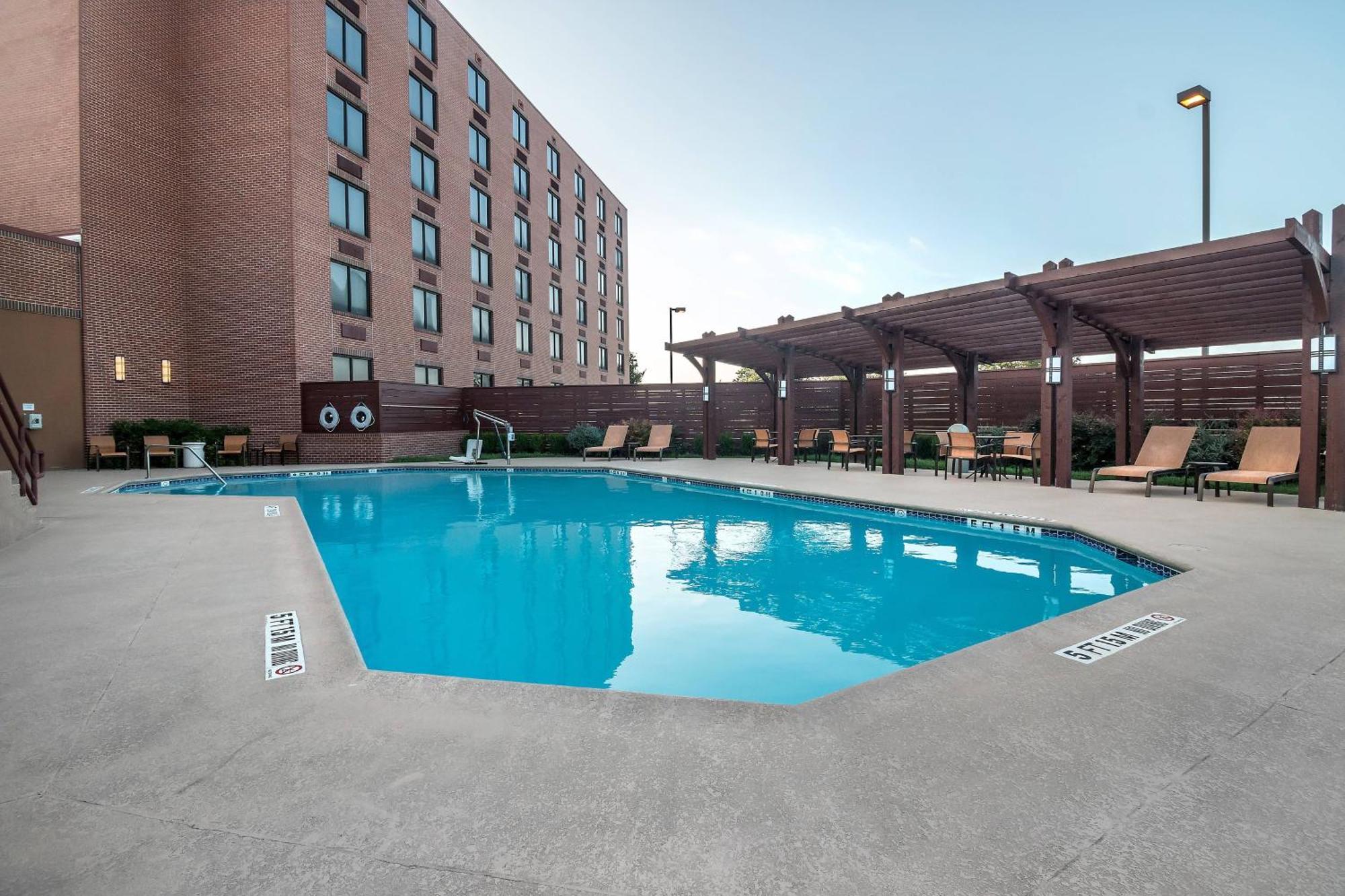 Courtyard By Marriott קילין מראה חיצוני תמונה