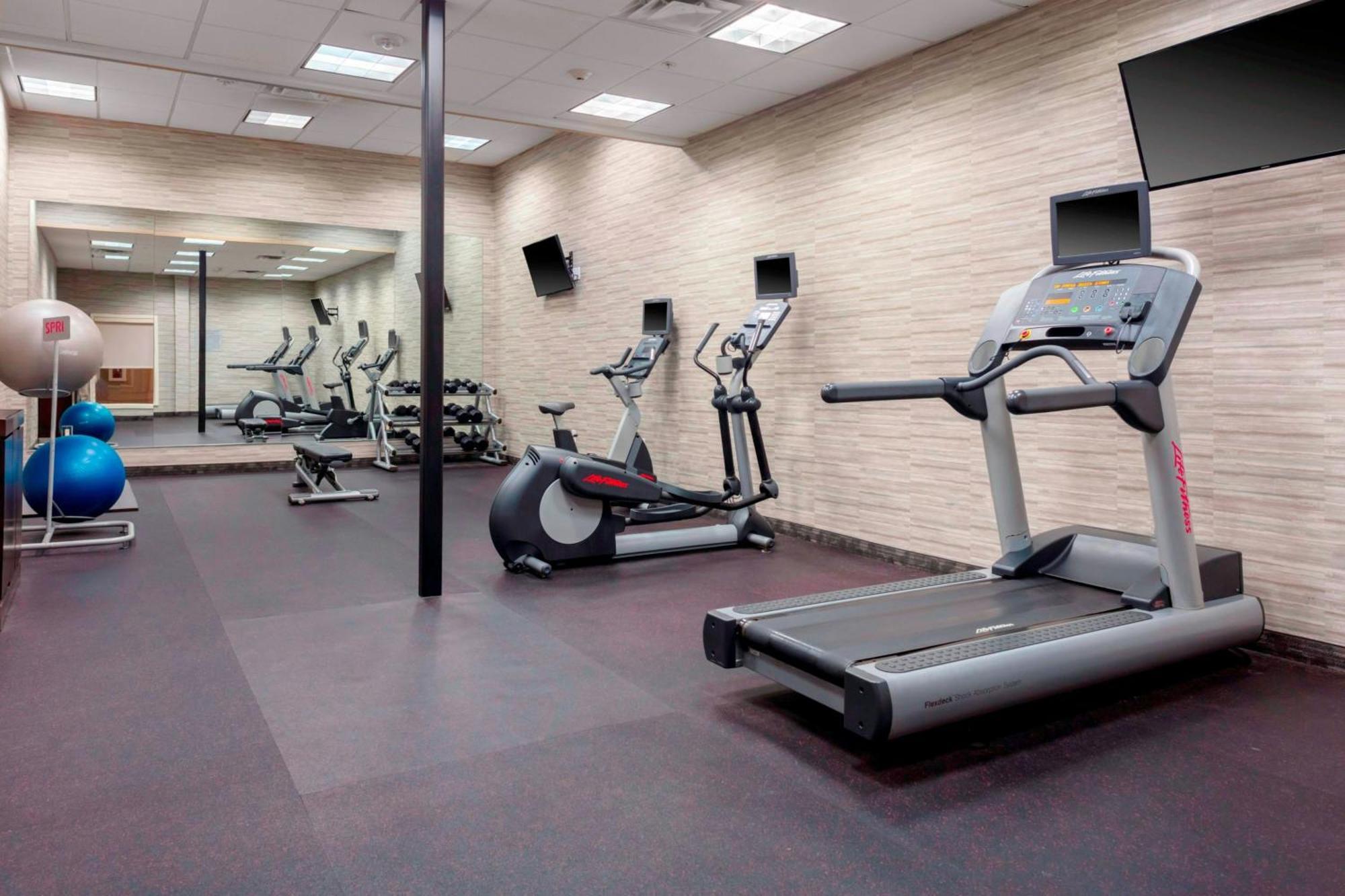 Courtyard By Marriott קילין מראה חיצוני תמונה