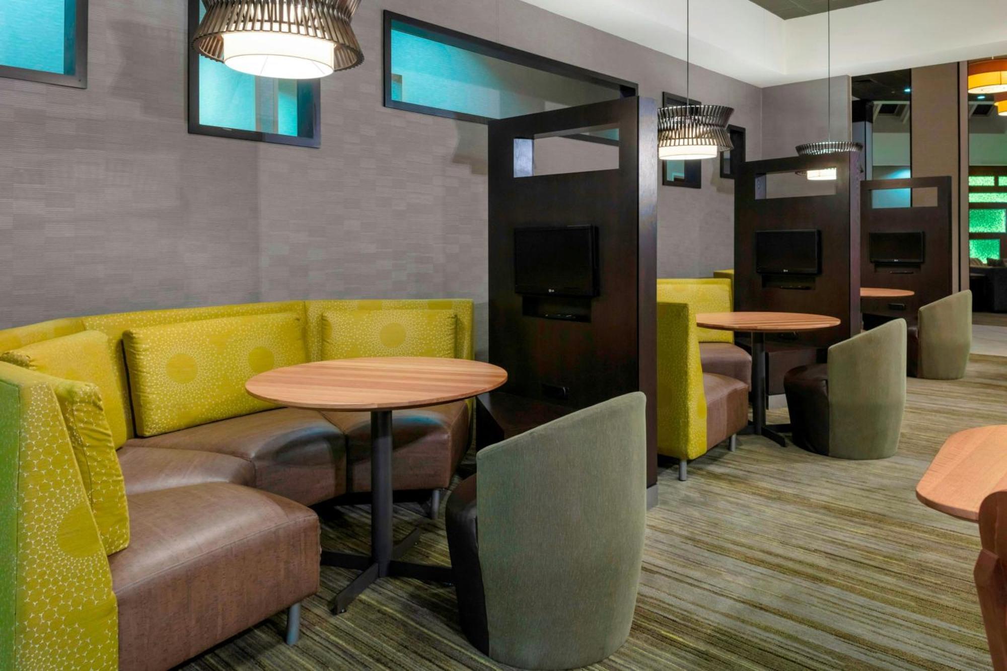 Courtyard By Marriott קילין מראה חיצוני תמונה