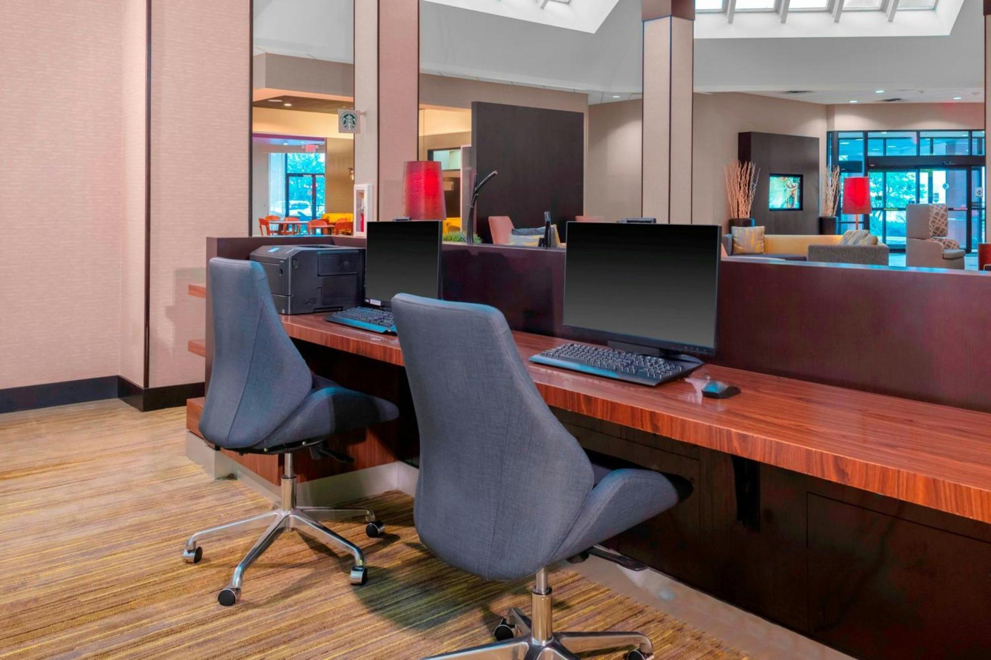 Courtyard By Marriott קילין מראה חיצוני תמונה